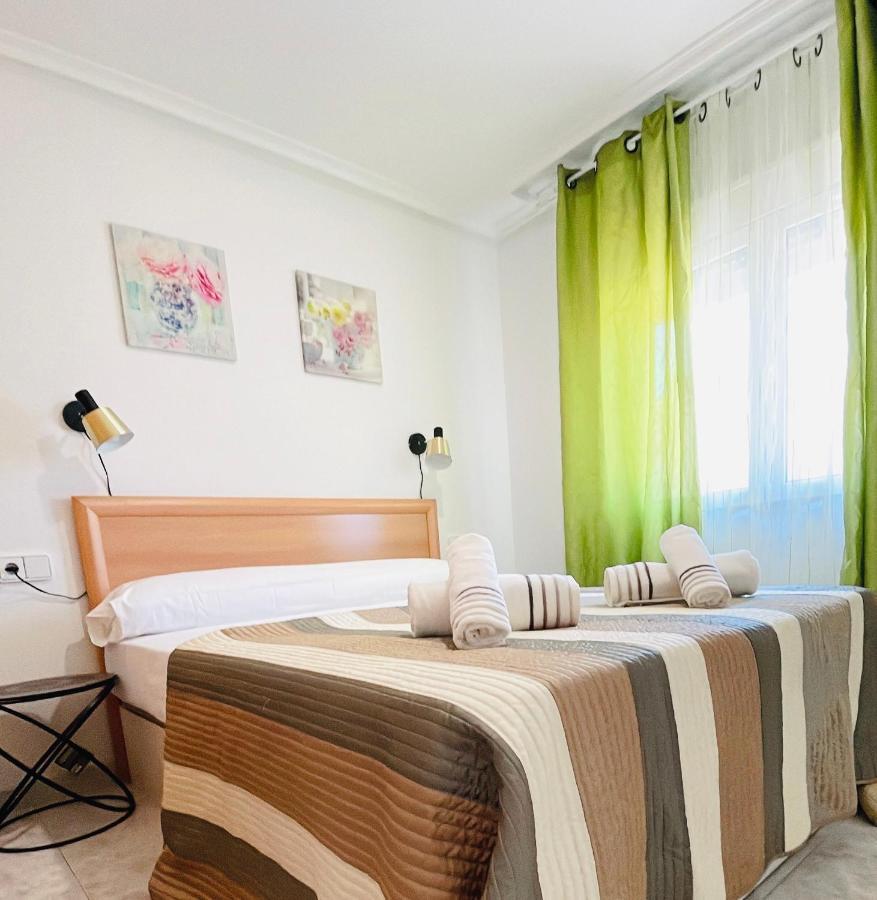 Apartamento Calipso Plus Салоу Экстерьер фото